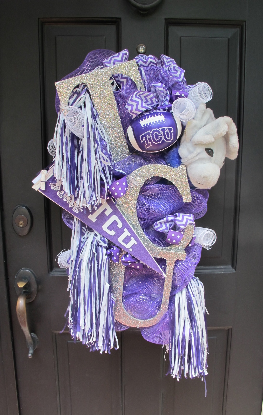 CloseUpTCUWreath